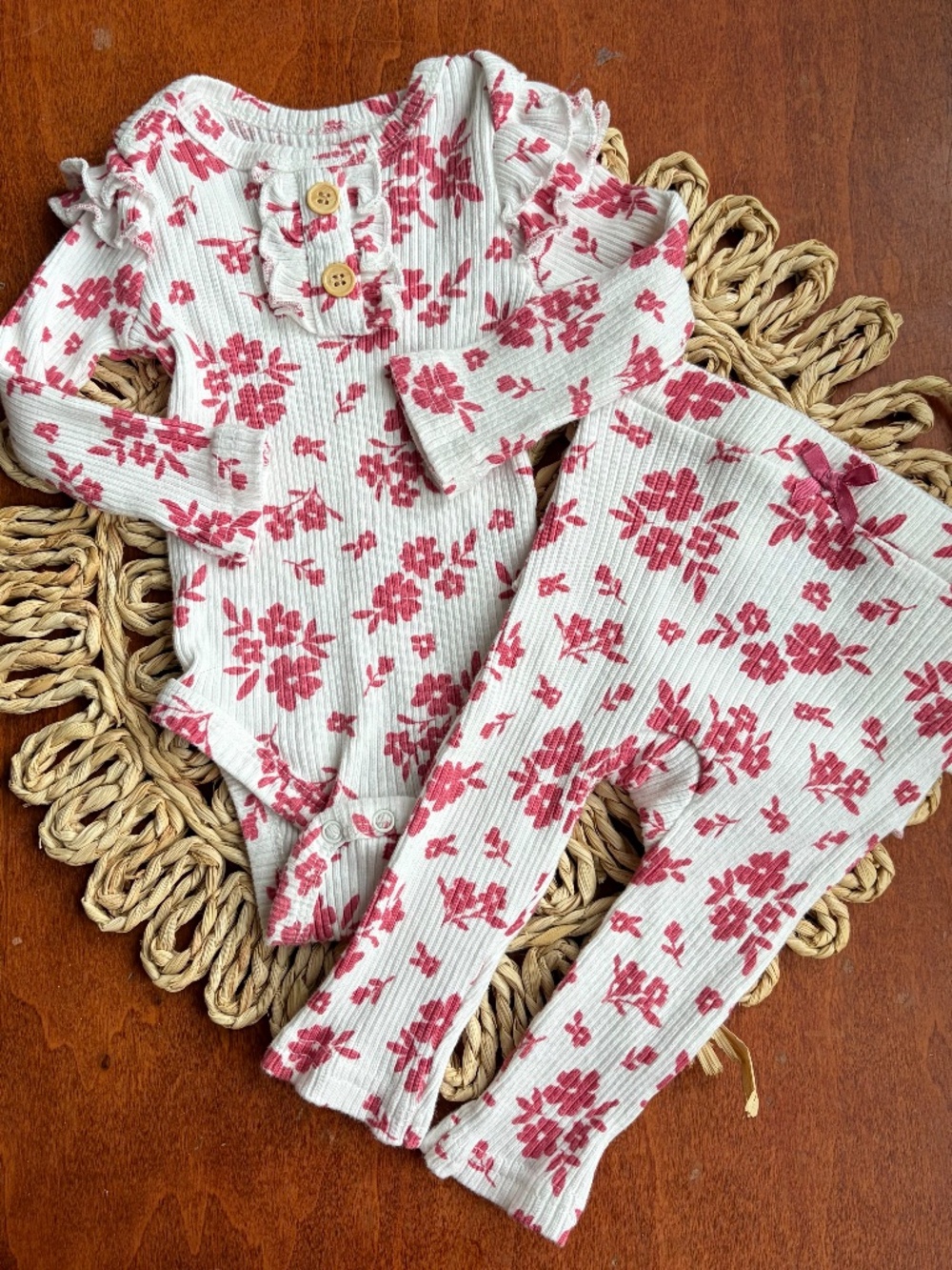 Catherine Malandrino Baby 2-piece Set l 3/6M